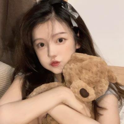 梅花巾 海报